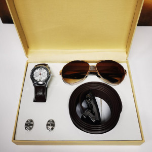 Caseta Office, accesorii pentru barbati, ochelari de soare, curea, ceas si butoni, crem