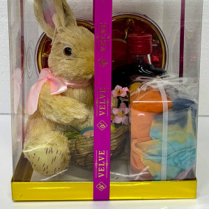 Pachet Easter, decoratiune iepure, praline Rosen Cherry Quenn 122gr, Angelli Cherry 200ml, esarfa multicolora, in cutie transparenta cadou