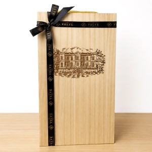 Cutie din lemn premium pentru 2 sticle de vin, gravata conac „Domeniu Viticol”, 35x19x10 cm - Img 2