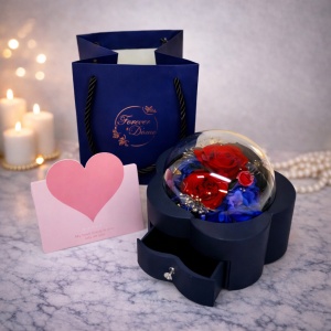 Cutie pentru bijuterii One Rose cu sertar, felicitare si trandafiri criogenati, in punga eleganta, Rosu/Albastru