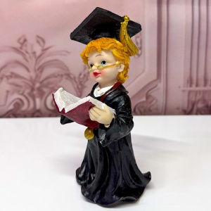 Figurina pentru absolvire din rasina, absolvent cu carte 18 cm - Img 4