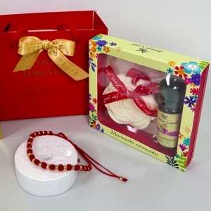 Pachet Amour de Leuxe, cu parfum, set aromatic cu figurina parfumata si ulei, bratara rosie si punga cadou - Img 3