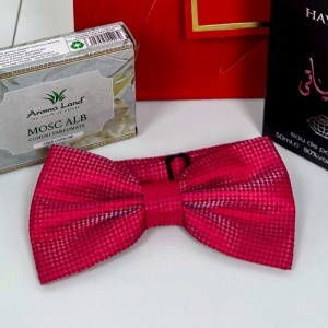 Pachet Christmas Elegance, pentru barbati, cu parfum, conuri parfumate, papion elegant si punga cadou, Rosu - Img 4