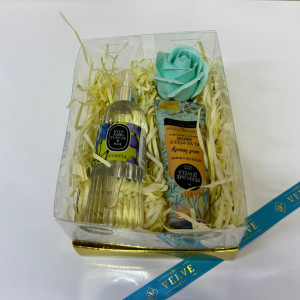 Pachet cadou Eyup,  apa de colonie 150ml Eyup Sabri-Tuncer,  crema de maini si de corp 50ml  Eyup Sabri-Tuncer, tradafir de sap, in cutie eleganta
