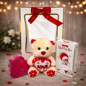 Pachet Love, cu ursulet de plus 20cm, cutie in forma de inima cu trandafiri din sapun, praline Raffaello 80gr, Crem