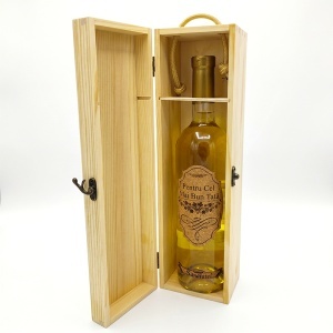 Pachet premium vin alb "Pentru cel mai bun Tata” in cutie din lemn gravata cu ilustratie conac