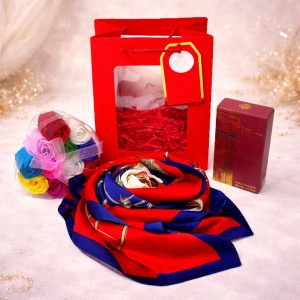 Pachet Secret, cu parfum arabesc, extract de parfum Barakkat femei 50 ml, cutiuta trandafiri din sapun, esarfa dama, in punga eleganta, Rosu
