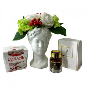 Pachet Vaza Adonis cu aranjament floral inclus, praline Raffaello 150gr, parfum arabesc Apa de Parfum Signatures No 3, Maison Alhambra, Unisex - 50ml