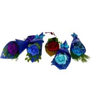 Set 5 Mini Buchete Bloom cu 1 trandafir de sapun mare si plante artizanale