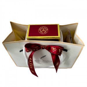 Cadou cu stil pentru femei, Spring Aromas, cu parfum arabesc Ameerat al Arab de la Asdaaf, brosa martisor, crema de maini Garden Roses by Vivian Gray si ciocolata alba Raffaello New Edition, in punga cu fundita, Rosu Bordo 1