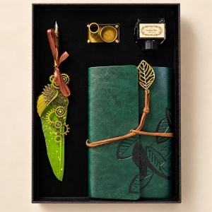 Set caligrafie Vintage Spark Verde cu jurnal, toc cu pana, cerneala si suport, in cutie cadou - Img 3