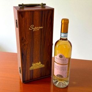 Set caseta eleganta din lemn Special Wine, cu trei accesorii vin si o sticla Bottega, Maro - Img 5