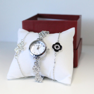 Set elegant Francesca di Geneva, cu ceas metalic, aspect floral si doua bratari asortate din inox, Argintiu1
