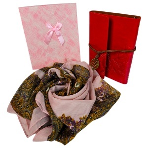 Set jurnal vintage rosu cu esarfa eleganta - Img 4