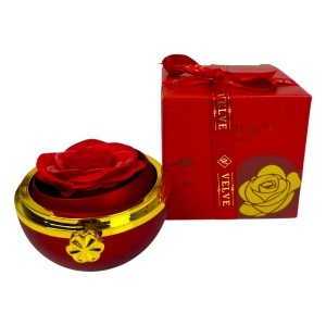 Trandafir de sapun rosu in cutie eleganta cu cupola și lantisor cu pandantiv surpriza - Img 4