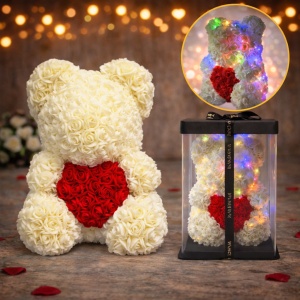 Ursulet floral 30 cm, cu LED-uri luminoase, trandafiri spuma cu inima rosie, in cutie cadou, Alb