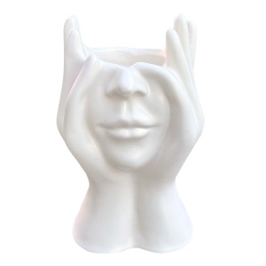 Vaza decorativa artistica din ceramica, chip acoperit de maini, 21 cm