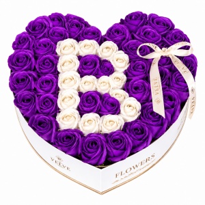 Aranjament floral personalizat cu litera, in cutie inima, cu 49 trandafiri de sapun, Mov-Alb - Img 2