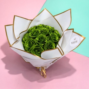 Buchet Glitter Roses cu 19 trandafiri verzi decorativi, buchet premium ambalat elegant, 40 cm