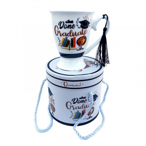 Cana din ceramica pt absolvire cu snur, decor cu toca si mesaje de felicitari, in cutie cadou, 300ml - Img 1