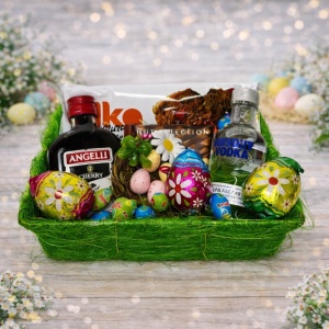 Cos Cadou Paste Easter Harmony cu Absolut Vodka, Angelli Cherry, Ritter Sport si Prajitura Alka
