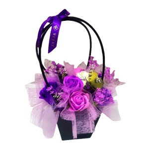 Cosulet floral Roses Scent Endless, cu trandafiri din sapun parfumati si plante artificiale, Mov