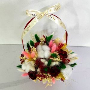 Cosulet aniversar Floral Collection, cu imortele naturale, trandafiri si broom criogenat, lagurus, spice de grau si flori naturale de bumbac, decorat cu funda crem, satinata