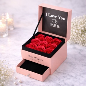 Cutie pentru accesorii "Love Wishes" cu sertar, noua trandafiri de sapun, felicitare si punga de cadou, Roz - Img 1