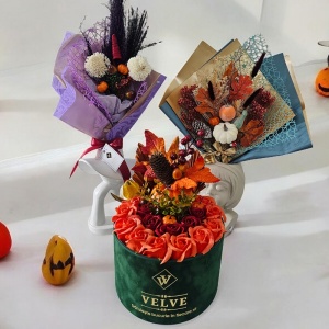 Decor de Halloween pe velve