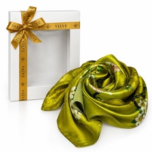 Esarfa premium dama cu flori de cires, 70 x 70 cm, Verde olive - Img 6