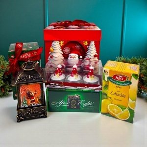 Pachet Christmas Delight, cu felinar decorativ, lumanari, ciocolata After Eight si ceai, in cutie festiva cadou - Img 5