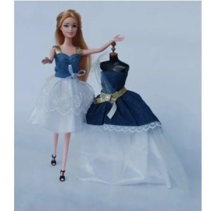 Papusa fashion Sariel in rochie eleganta si accesorii, rochie de schimb si manechin - Img 2