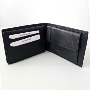 Portofel barbati Onyx Black, din piele naturala , compartimentat, Negru lucios, 12x10 cm - Img 2