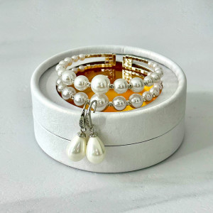 Set accesorii Precious Pearls cu cercei și brățară din perle artizanale, in cutie cadou, Alb 1