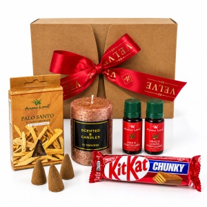 Set cadou Aroma Bliss, cu KitKat Chunky, lumanare, conuri Palo Santo si 2 uleiuri parfumate, Model Cupru - Img 1