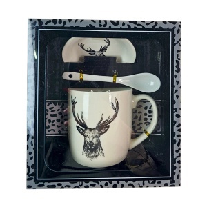 Set cana din ceramica 300 ml cu lingurita si farfurie, model cerb, ambalat in cutie cadou eleganta