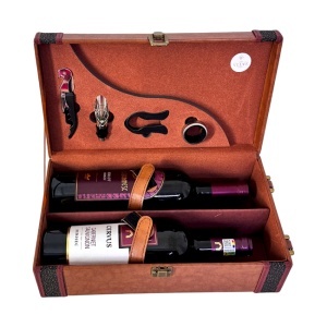 Set caseta eleganta Fine Wine pentru doua sticle, cu maner, doua sticle de vin Bottega 750 ml si set 4 accesorii pentru vin, Maro - Img 4