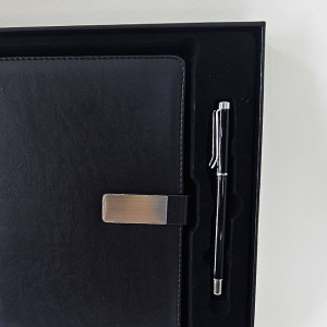 Set Gentleman cu 2 accesorii, agenda 21 cm si pix, Negru - Img 4