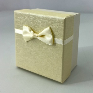 Set Martisor bratara reglabila cu coroana si brosa libelula aurie cu cristale, in cutie eleganta crem - Img 5