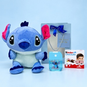 Set pentru copii Stitch Sweet Blue cu plus albastru 24 cm, parfum 35 ml si Kinder Chocolate, in punga cadou albastra - Img 2