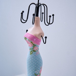 Suport in forma de papusa pentru accesorii, Bleu/Roz, 31 cm 