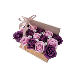 Aranjament floral cu 15 trandafiri din sapun, in cutie tip carte, cu flori indigo si roz
