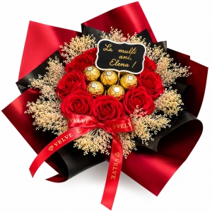 Buchet cadou Delice „La Multi Ani, Elena!”, cu 7 praline Ferrero Rocher, 9 trandafiri de sapun si broom natural criogenat