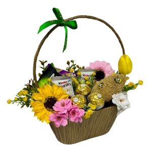 Cos cadou Paste Honey Bunny cu Ferrero Rocher, Kinder Country, Joe XXL si aranjament floral decorativ - Img 3