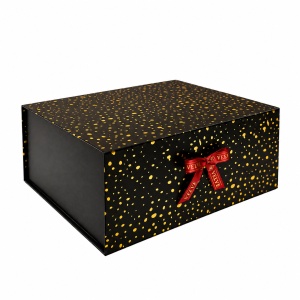 Cutie pentru cadou Golden Dots, neagra cu model auriu si fundita, 25X14 cm