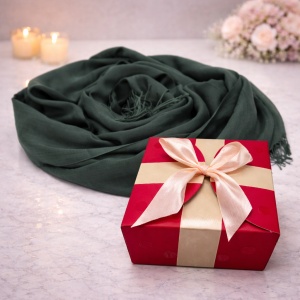 Esarfa tip sal, din material subtire cu casmir, in cutie cadou, Verde inchis, 178x72 cm