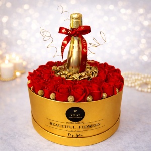 Eternal Love – cutie cadou romantică cu 43 trandafiri de săpun și Prosecco Bottega Gold