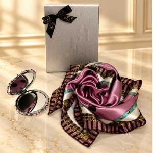 Pachet 4 seturi Satin Glow, esarfa satinata si oglinda, ambalate individual in cutii elegante, multicolor - Img 4