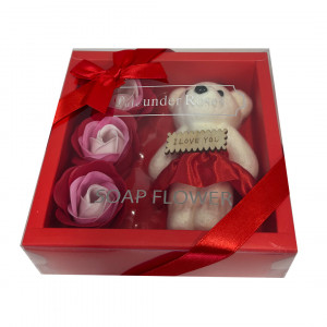 Pachet cadou Teddy Ballerina, ursulet de plus cu fusta tutu si mesaj serigrafiat pe placuta de lemn, 11 cm si trandafiri de sapun, toate ambalate in cutie asortata, Rosu - Img 5