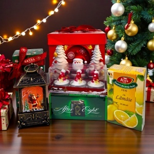 Pachet Christmas Delight, cu felinar decorativ, lumanari, ciocolata After Eight si ceai, in cutie festiva cadou - Img 2